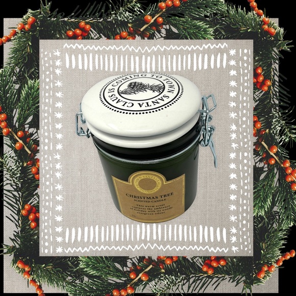 Christmas Tree Scented Candle Large Green - Picture 2 of 8